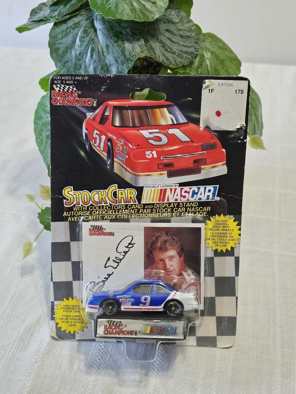 Vintage Racing Champions Bill Elliott #9 NASCAR 1:64 Die-Cast Car Sealed